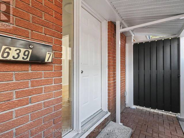 7 - 639 MORIN STREET Ottawa Ontario, K1K 3G8 - 3 Bedrooms Home For Sale