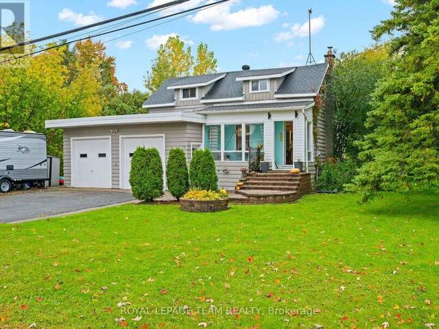 4122 BROADWAY STREET Ottawa Ontario, K0A 3J0 - 2 Bedrooms Home For Sale