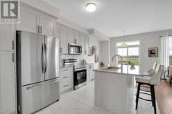 110 MAIN HALYARD LANE | Ottawa Ontario | Slide Image Twelve