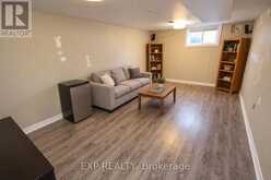 138 BAKER STREET | Kingston Ontario | Slide Image Nine
