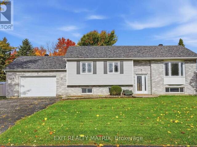 2 MAHEU STREET Embrun Ontario, K0A 1W0 - 3 Bedrooms Home For Sale
