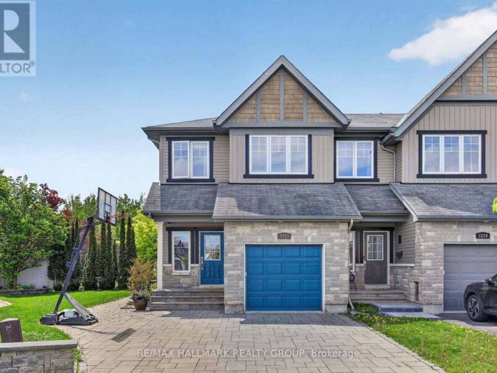 2227 DESCARTES STREET, Ottawa, Ontario K4A 0W4