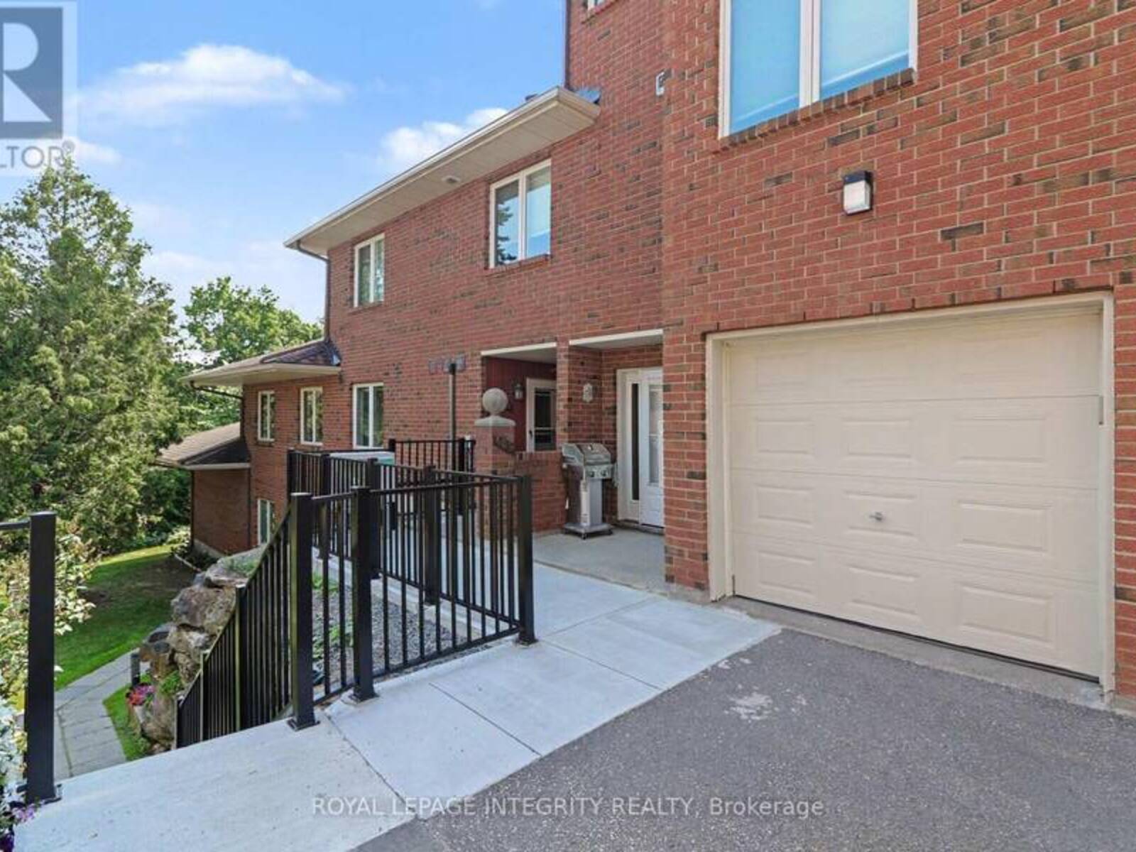 26 - 403 STRATAS CIRCUIT, Ottawa, Ontario K2L 3K6