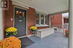 16 RENFREW AVENUE | Ottawa Ontario | Slide Image Four