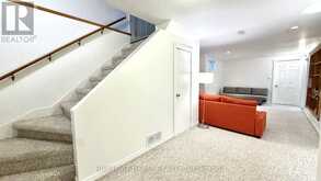 989 GOREN AVENUE | Ottawa Ontario | Slide Image Eighteen