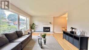 989 GOREN AVENUE | Ottawa Ontario | Slide Image Seven