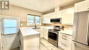 989 GOREN AVENUE | Ottawa Ontario | Slide Image Nine