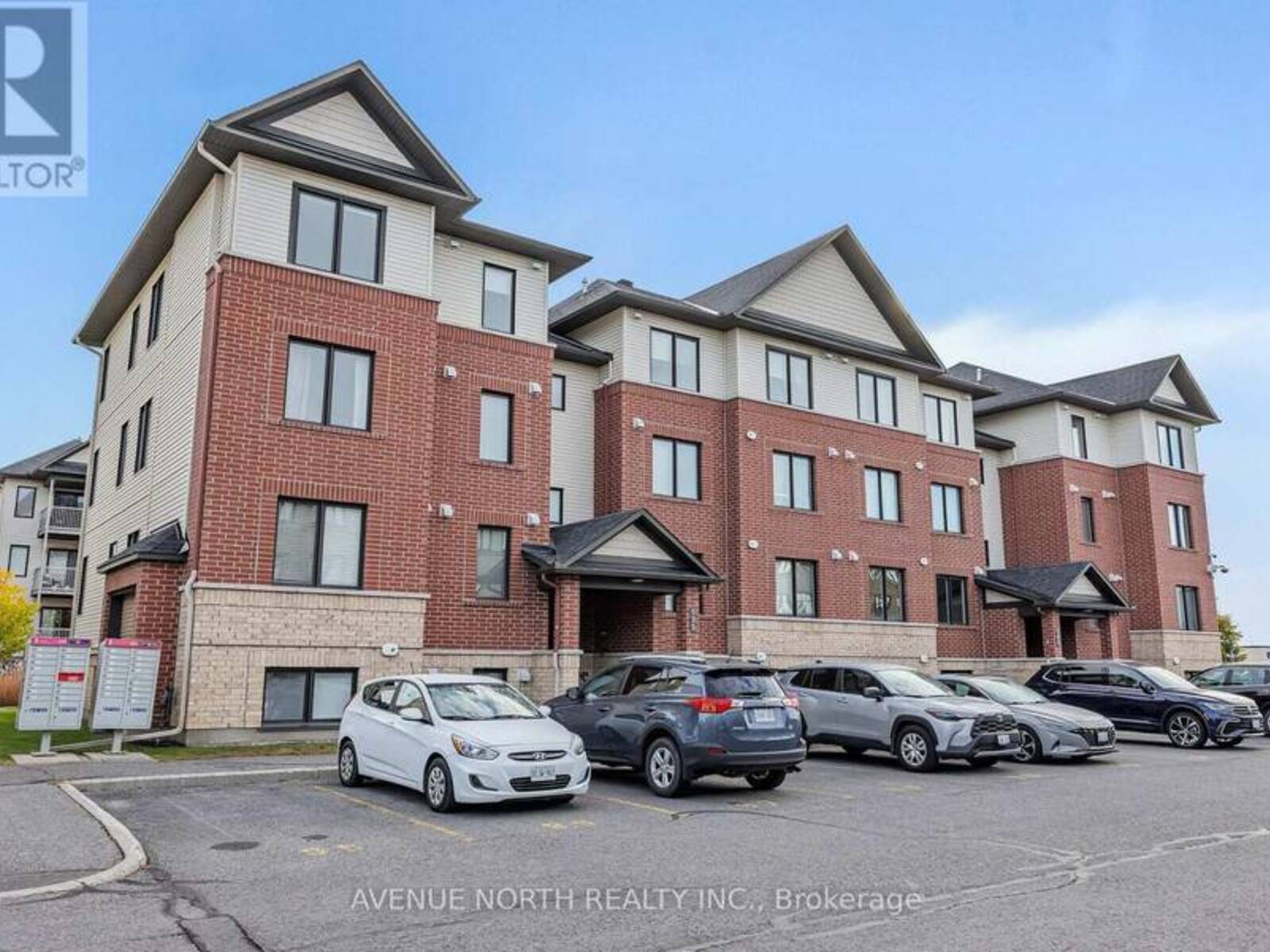 7 - 135 BLUESTONE PRIVATE, Ottawa, Ontario K4A 0X7