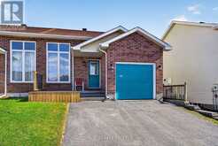 106 HEMLOCK CRESCENT | Cornwall Ontario | Slide Image Two