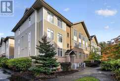 D - 318 EVEREST PRIVATE | Ottawa Ontario | Slide Image One