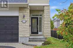 201 ESPIN HEIGHTS | Ottawa Ontario | Slide Image Five