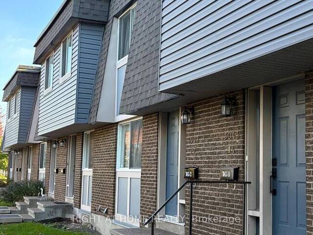 14 - 3043 FAIRLEA CRESCENT Ottawa Ontario, K1V 8V9 - 4 Bedrooms Condo For Sale
