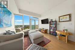 4005 - 805 CARLING AVENUE | Ottawa Ontario | Slide Image Eight