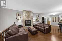 938 ROSSBURN CRESCENT | Ottawa Ontario | Slide Image Fourteen