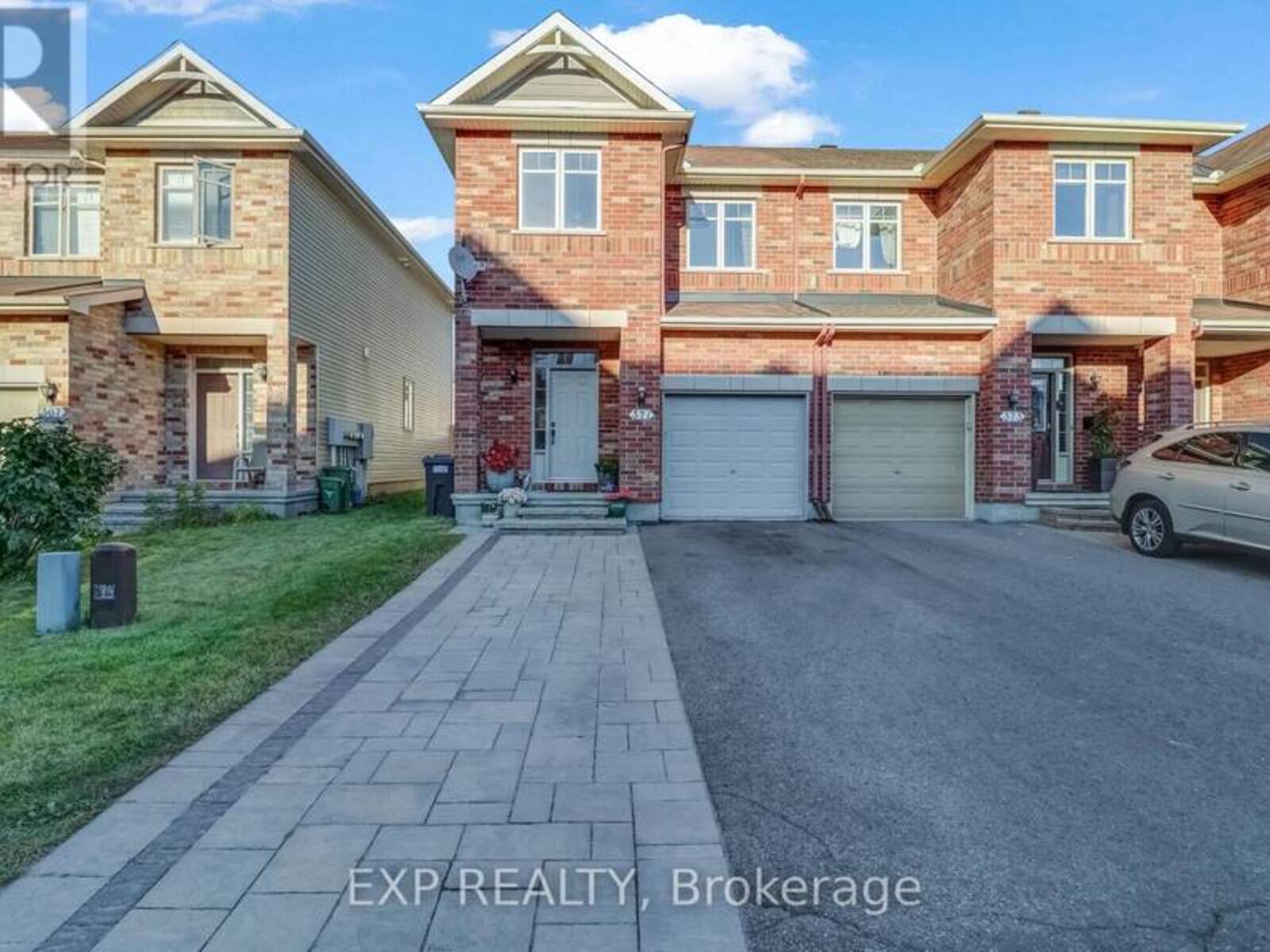 371 ROYAL FERN WAY, Ottawa, Ontario K1V 2K6