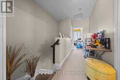 290 ESPIN HEIGHTS | Ottawa Ontario | Slide Image Seven