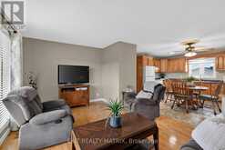 2871 RUSSLAND ROAD | Ottawa Ontario | Slide Image Eighteen