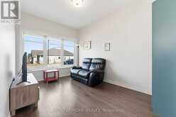 272 MAYGRASS WAY | Ottawa Ontario | Slide Image Eighteen