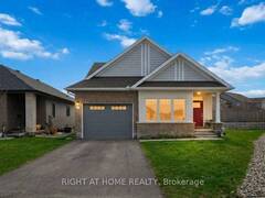 272 MAYGRASS WAY Ottawa Ontario, K2S 2K9