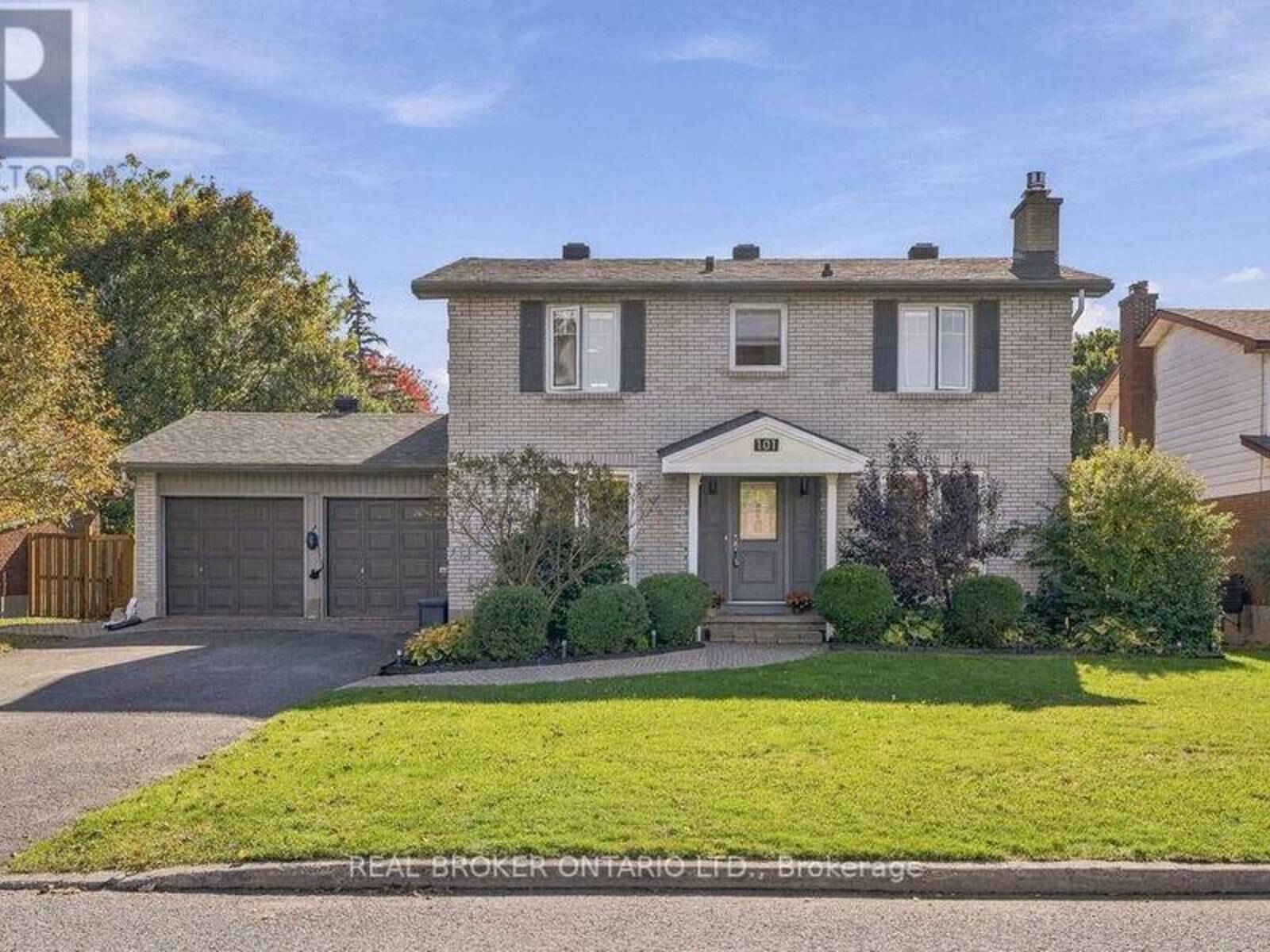 101 QUEENSLINE DRIVE, Ottawa, Ontario K2H 7J6