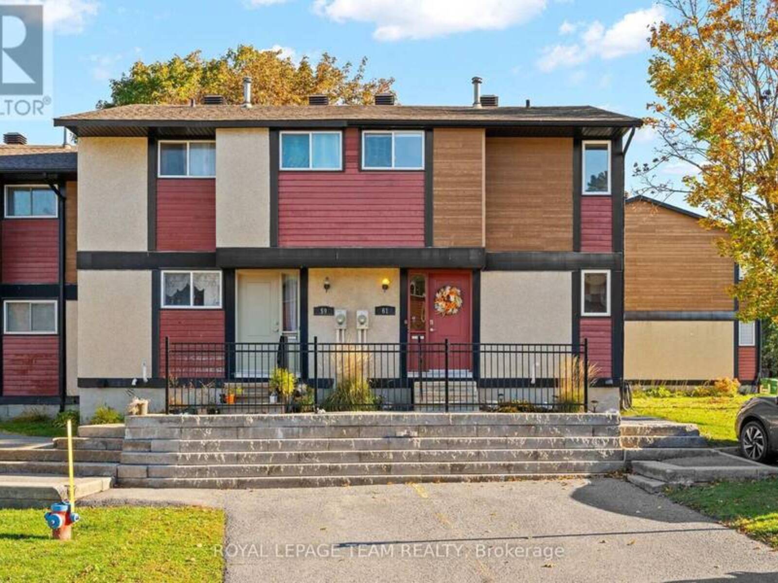 92 - 61 MCCLINTOCK WAY, Ottawa, Ontario K2L 2A3