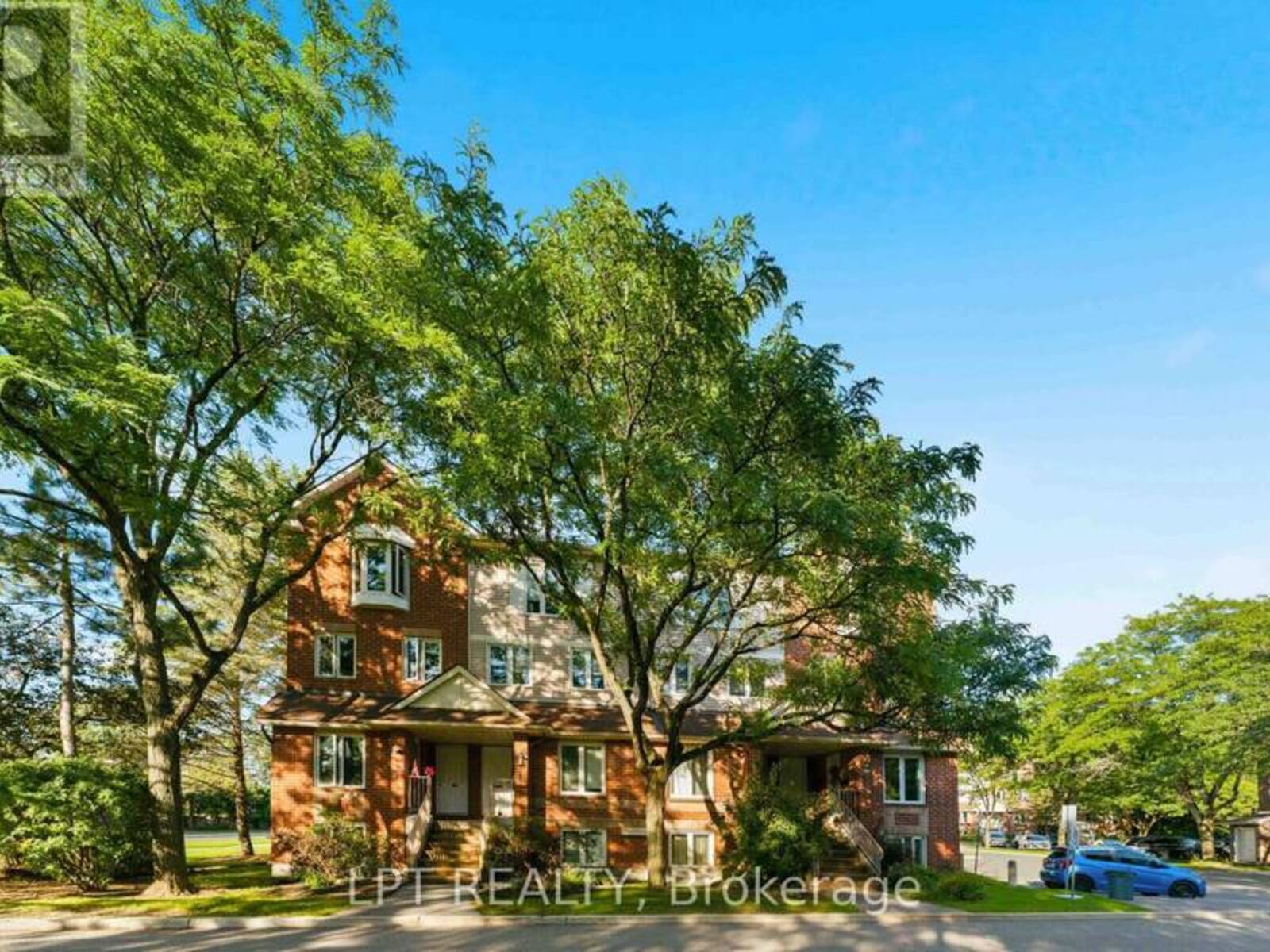 B - 6722 JEANNE D'ARC BOULEVARD N, Ottawa, Ontario K1C 6E9