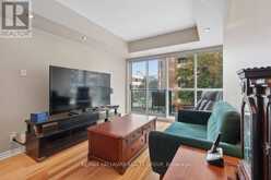 302 - 445 LAURIER AVENUE W | Ottawa Ontario | Slide Image Fifteen