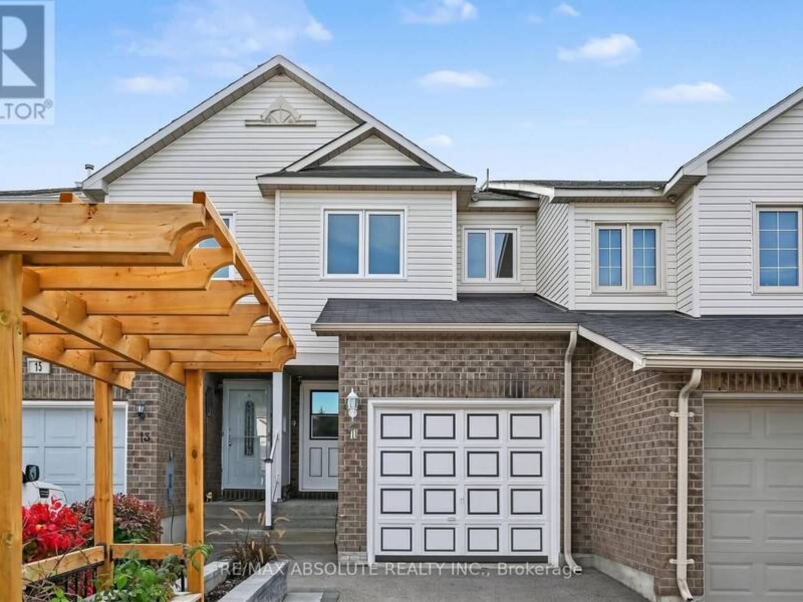 13 SPRUCE CRESCENT, Arnprior, Ontario K7S 3V8