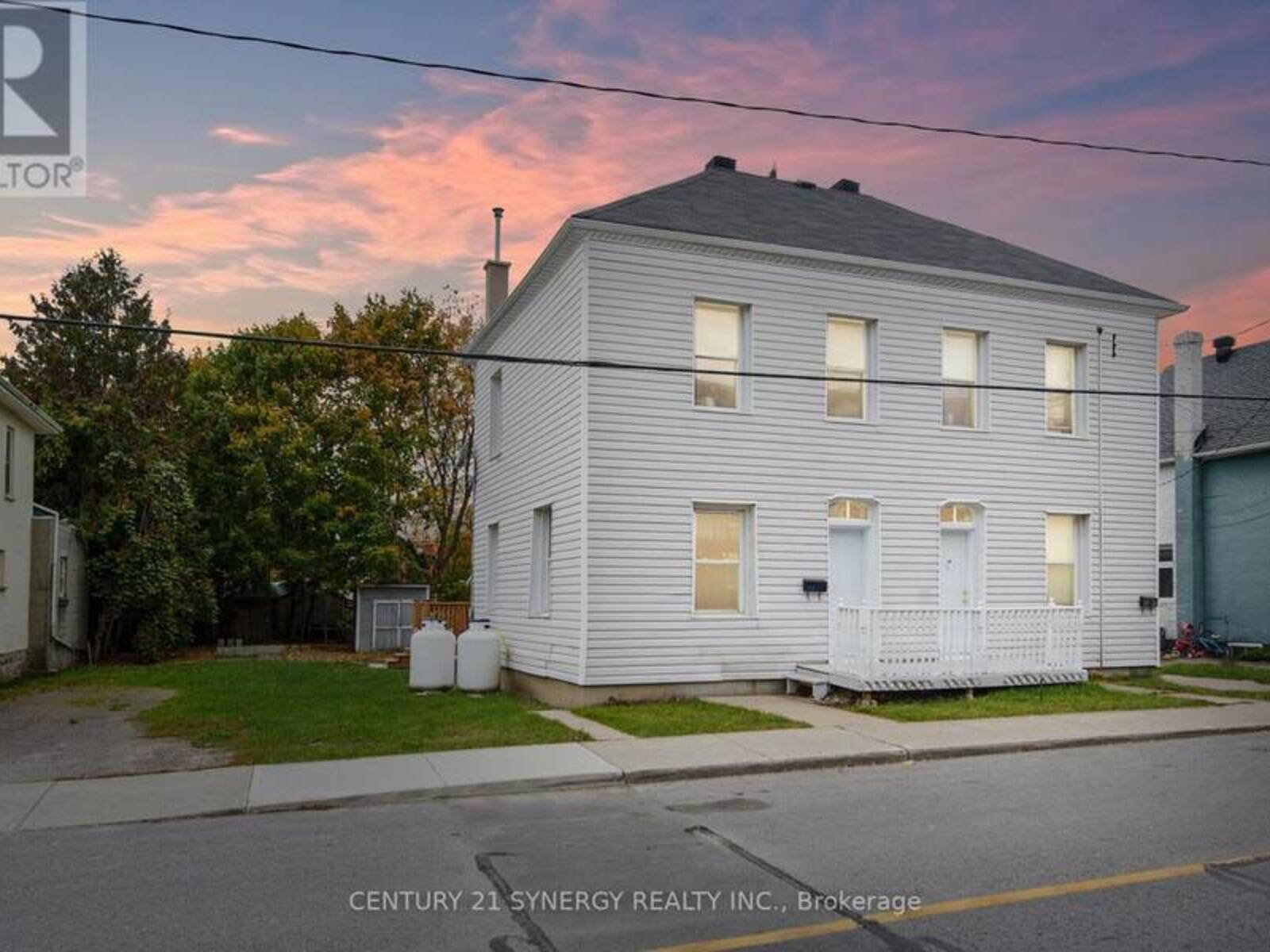 154-156 BECKWITH STREET N, Smiths Falls, Ontario K7A 2C6
