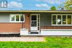 926 ELSETT DRIVE | Ottawa Ontario | Slide Image Six