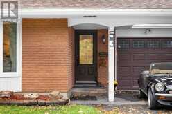 53 MEADOWBANK DRIVE | Ottawa Ontario | Slide Image Two
