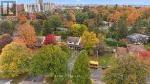 53 MEADOWBANK DRIVE | Ottawa Ontario | Slide Image Three