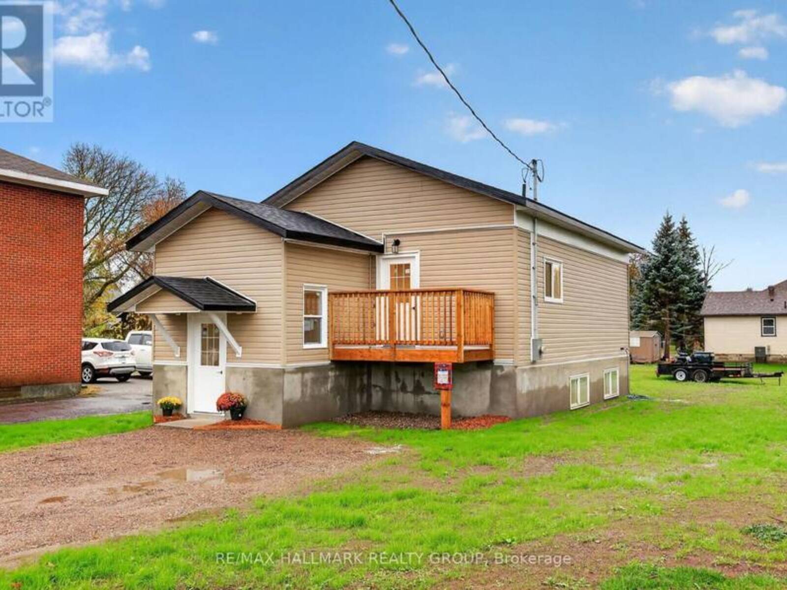 128 BONNECHERE STREET N, Renfrew, Ontario K7V 1Y9