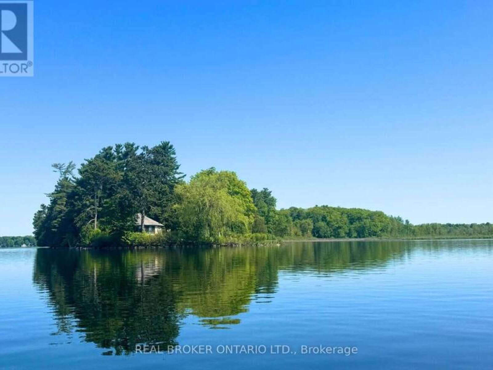 1 BUTTERFIELD ISLAND, Rideau Lakes, Ontario K0G 1L0