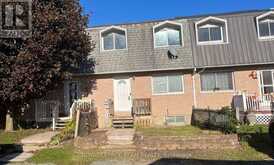 86 CARRAWAY CRESCENT | Morrisburg Ontario | Slide Image One