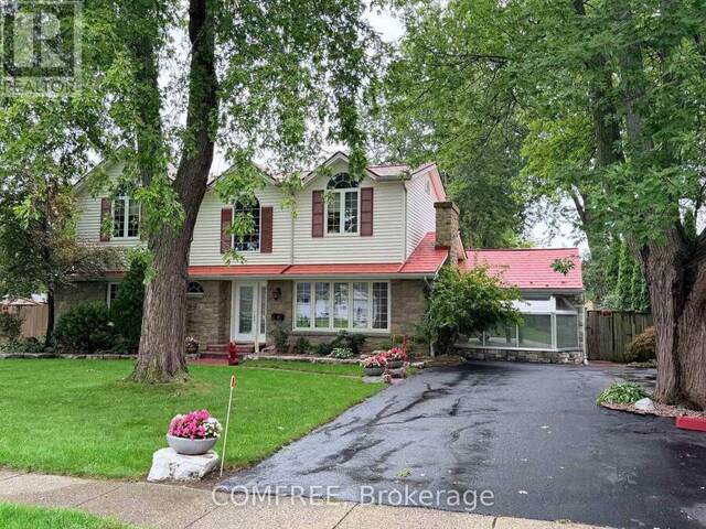 162 GRACE ROAD Tecumseh Ontario, N8N 2G7 - 4 Bedrooms Home For Sale