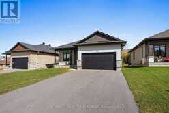 287 WOOD AVENUE | Smiths Falls Ontario | Slide Image Three