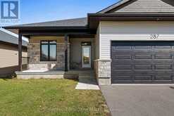 287 WOOD AVENUE | Smiths Falls Ontario | Slide Image Five