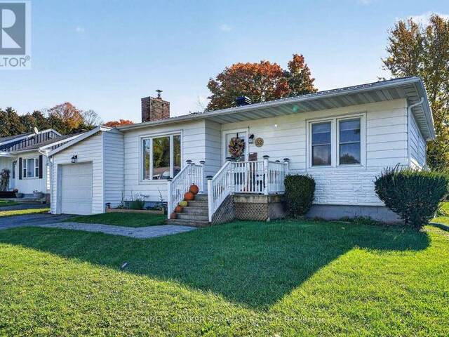 52 SANTA CRUZ DRIVE South Stormont Ontario, K0C 1M0 - 2 Bedrooms Home For Sale
