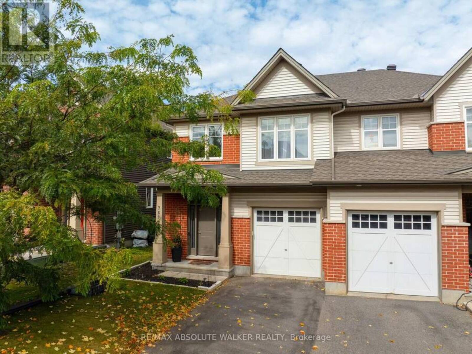 769 HAZELNUT CRESCENT, Ottawa, Ontario K1T 0K3
