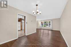 20 TRIPP CRESCENT | Ottawa Ontario | Slide Image Twelve