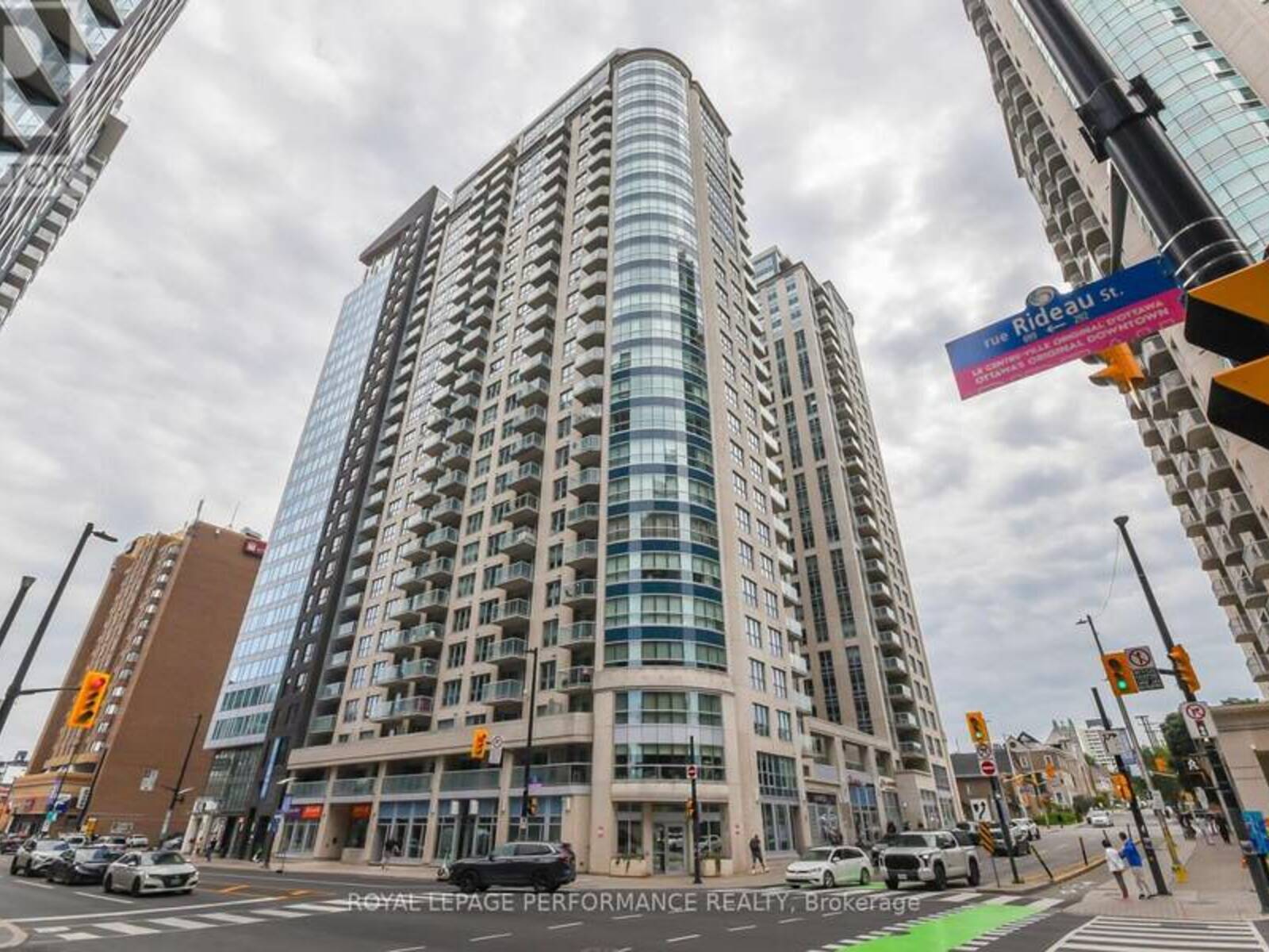 1808 - 242 RIDEAU STREET, Ottawa, Ontario K1N 0B7