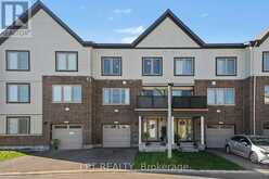 812 KINSTEAD PRIVATE | Ottawa Ontario | Slide Image Three
