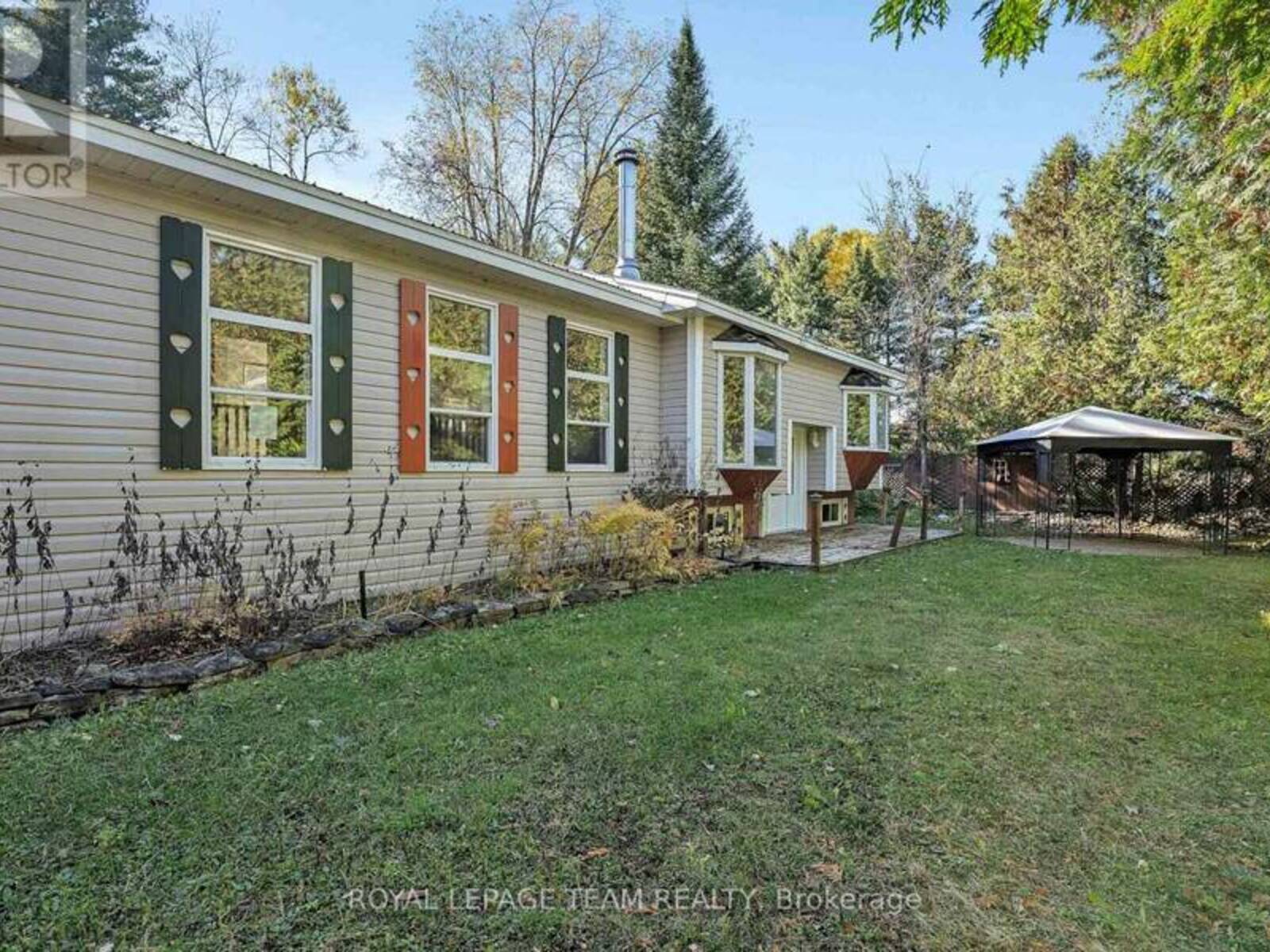 641 HARPER ROAD, Perth, Ontario K7H 3C9