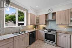 2104 SANDY OAKS DRIVE | Ottawa Ontario | Slide Image Nineteen