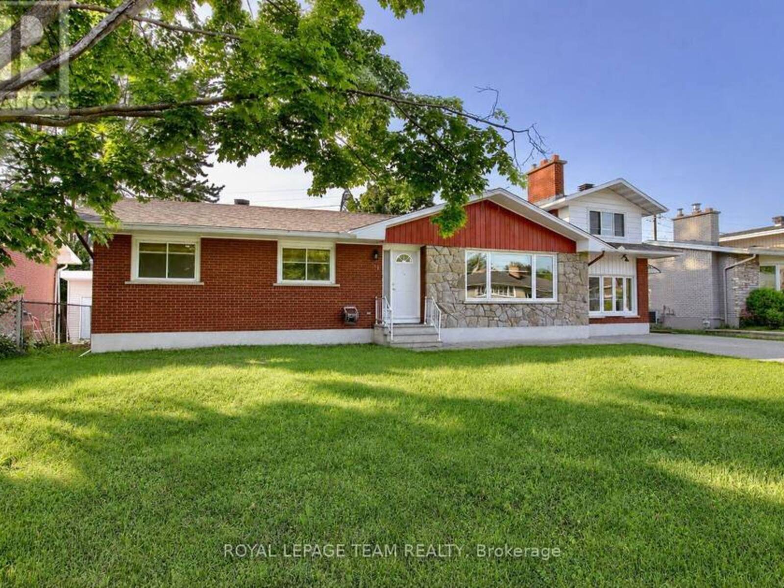 31 PRITCHARD DRIVE, Ottawa, Ontario K2G 1B2