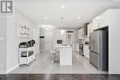 33 SOLARA PRIVATE | Clarence-Rockland Ontario | Slide Image Seventeen