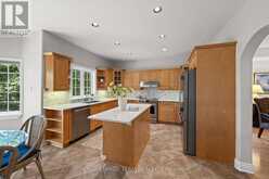 136 SHAUGHNESSY CRESCENT | Ottawa Ontario | Slide Image Thirteen