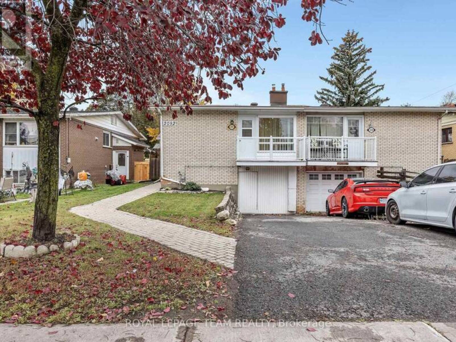2092 ST LAURENT BOULEVARD, Ottawa, Ontario K1G 1A9