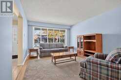 8 BURNVIEW CRESCENT | Ottawa Ontario | Slide Image Five